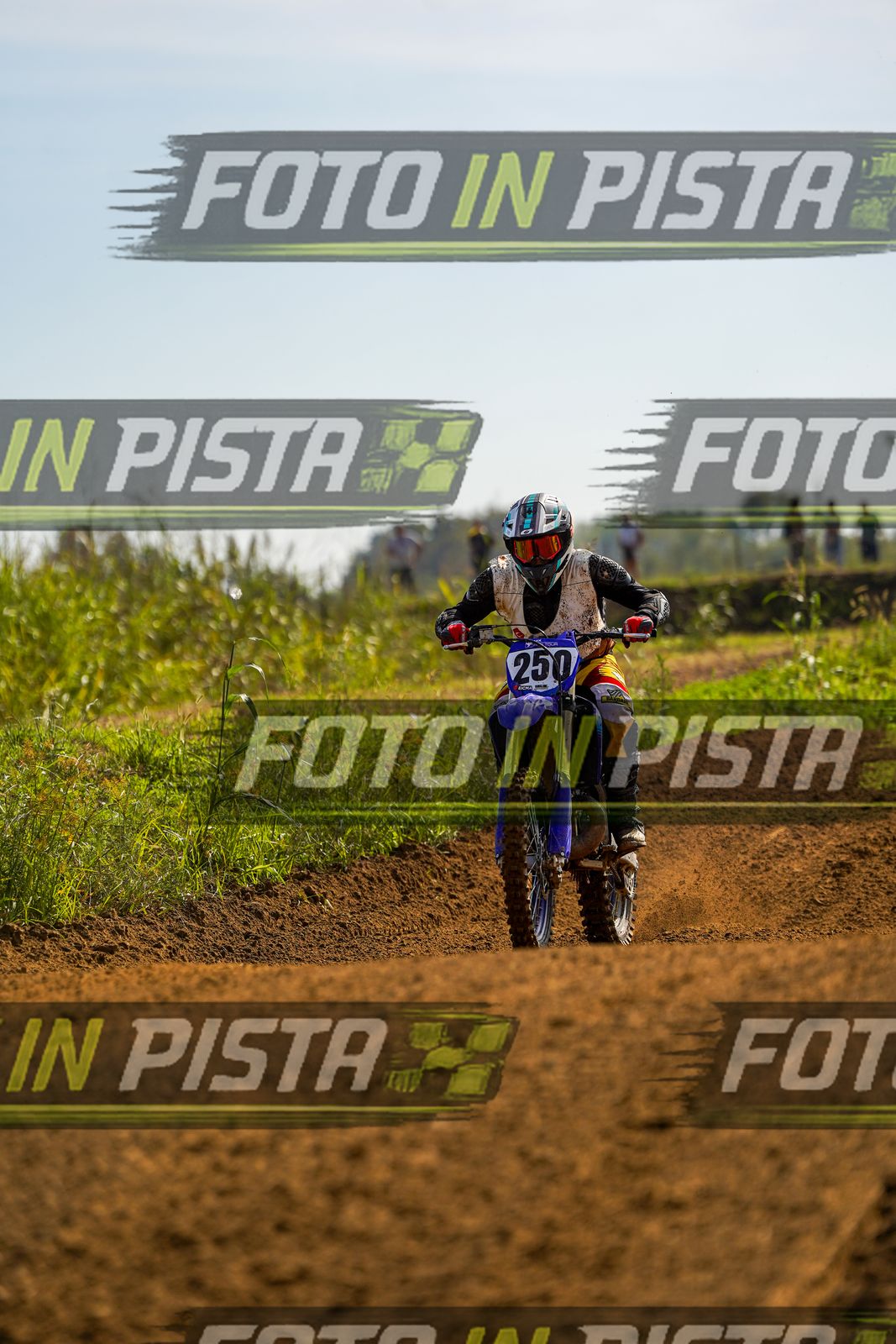 EICMA 20-09 15:00-16:00 · DOS04774