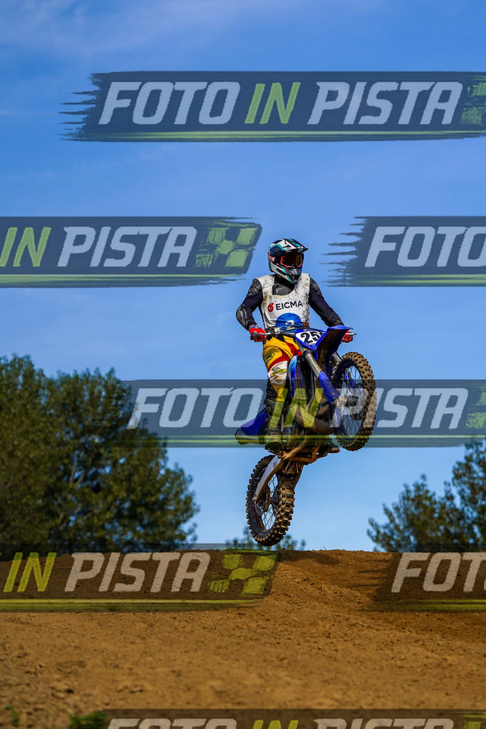 EICMA 20-09 15:00-16:00 · DOS04804