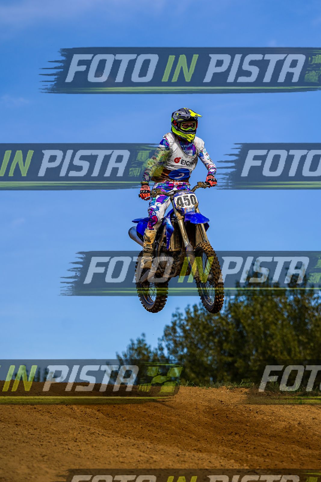 EICMA 20-09 15:00-16:00 · DOS04808