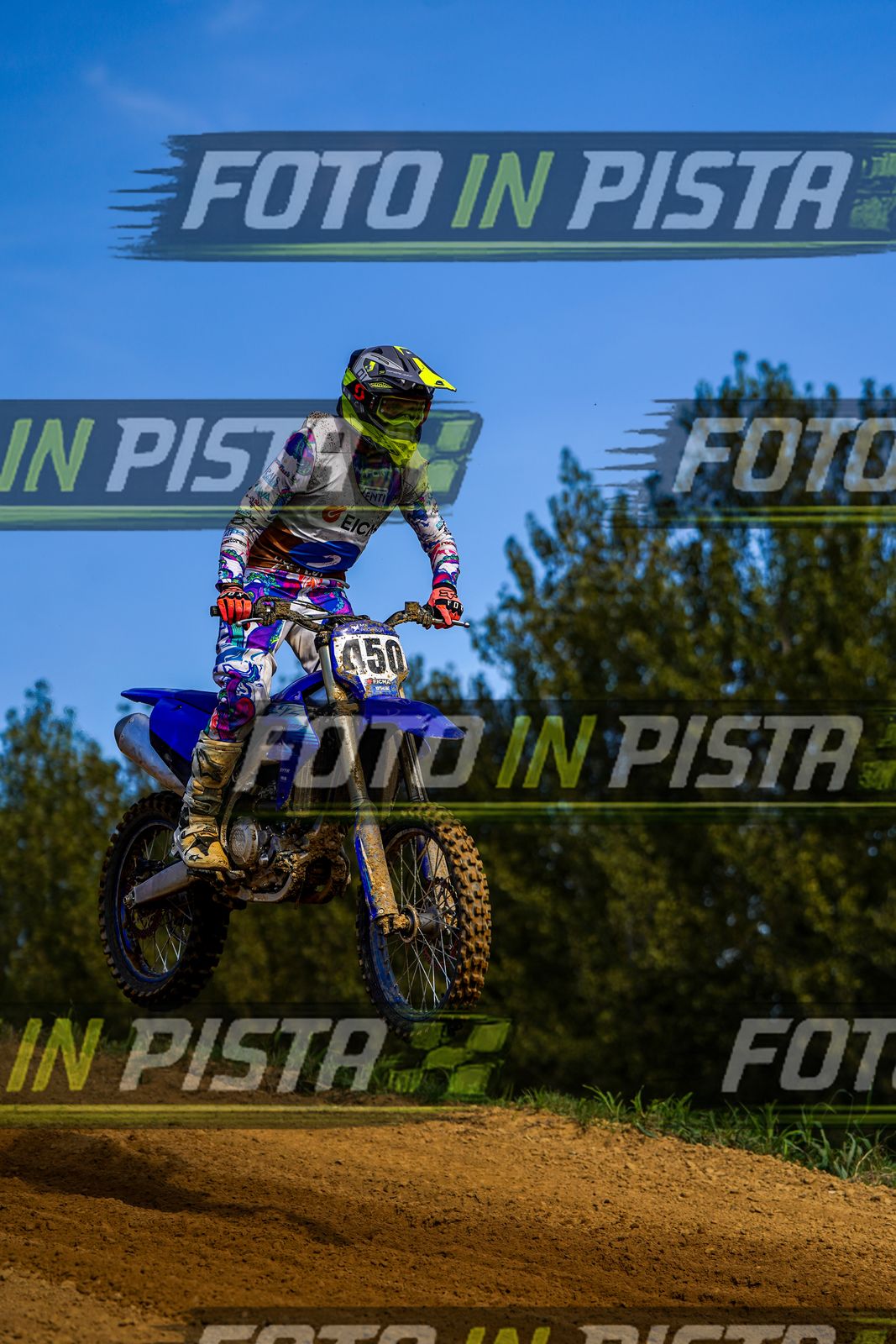 EICMA 20-09 15:00-16:00 · DOS04810