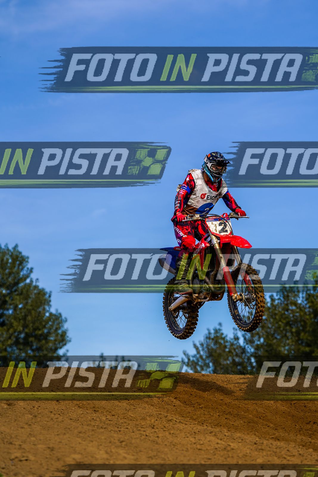 EICMA 20-09 15:00-16:00 · DOS04814