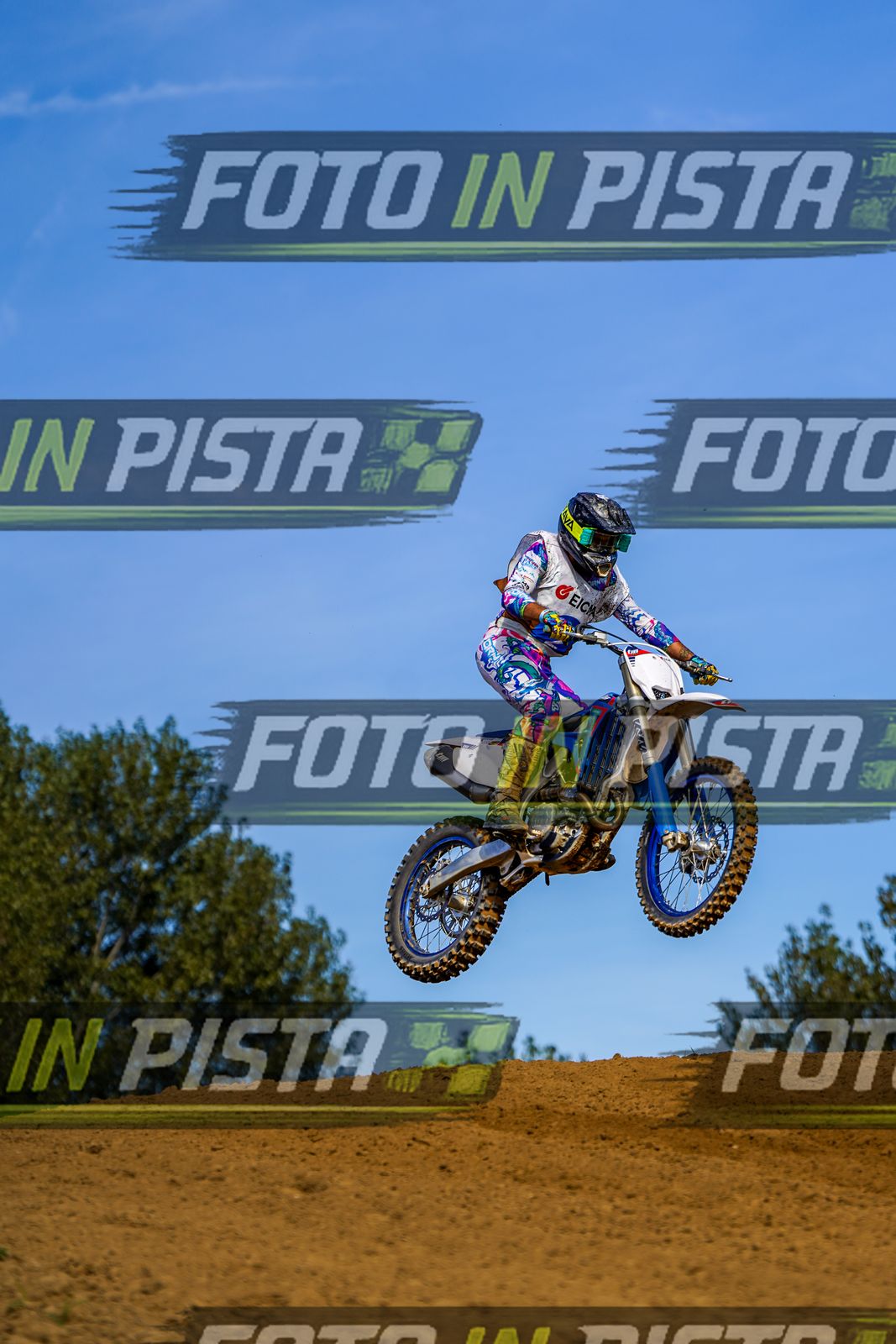 EICMA 20-09 15:00-16:00 · DOS04828
