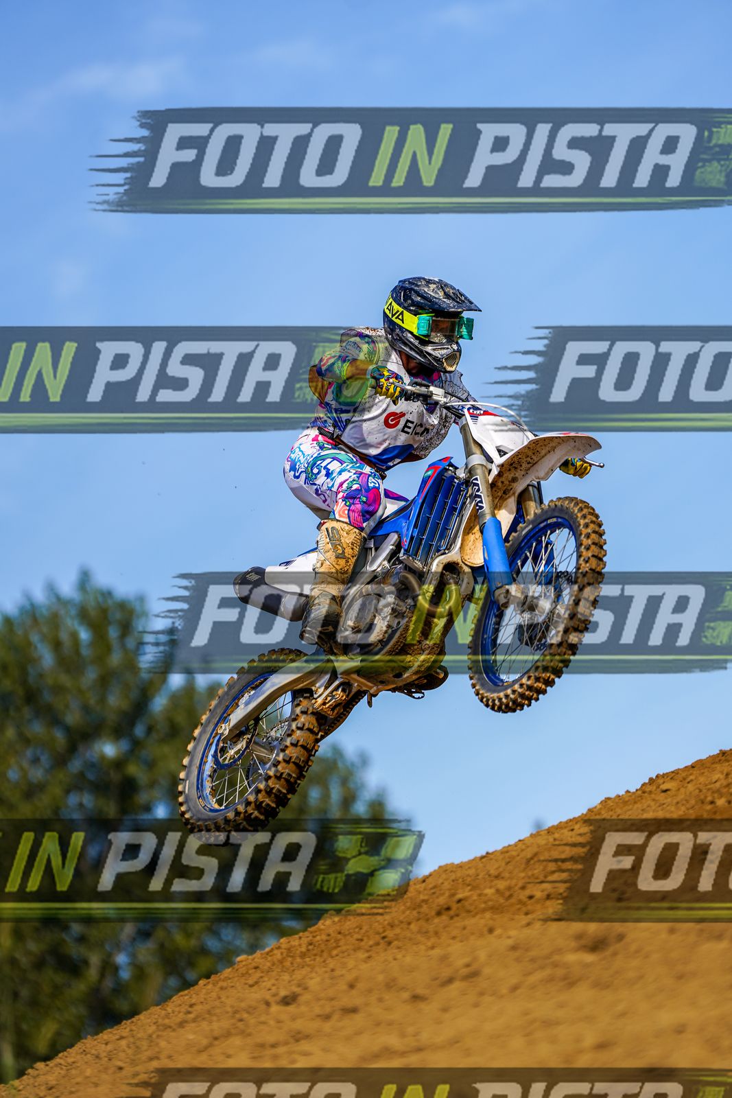 EICMA 20-09 15:00-16:00 · DOS04881