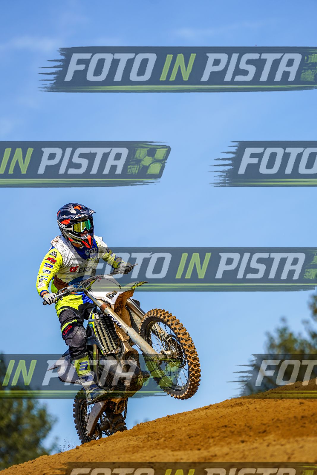 EICMA 20-09 15:00-16:00 · DOS04912