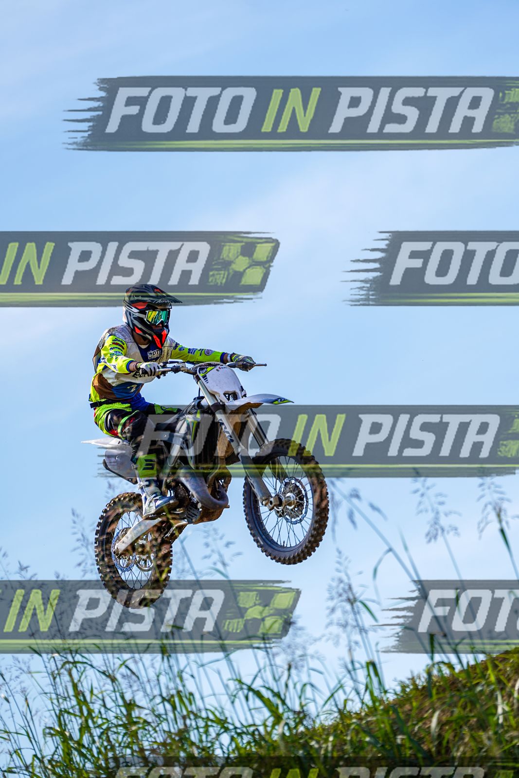EICMA 20-09 15:00-16:00 · DOS04918