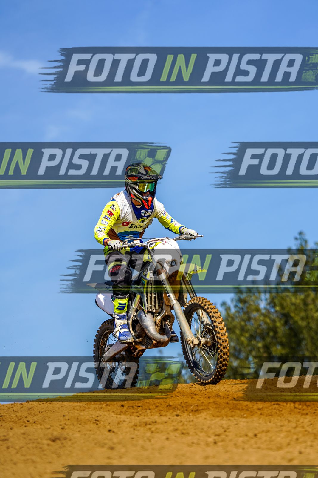 EICMA 20-09 15:00-16:00 · DOS04943