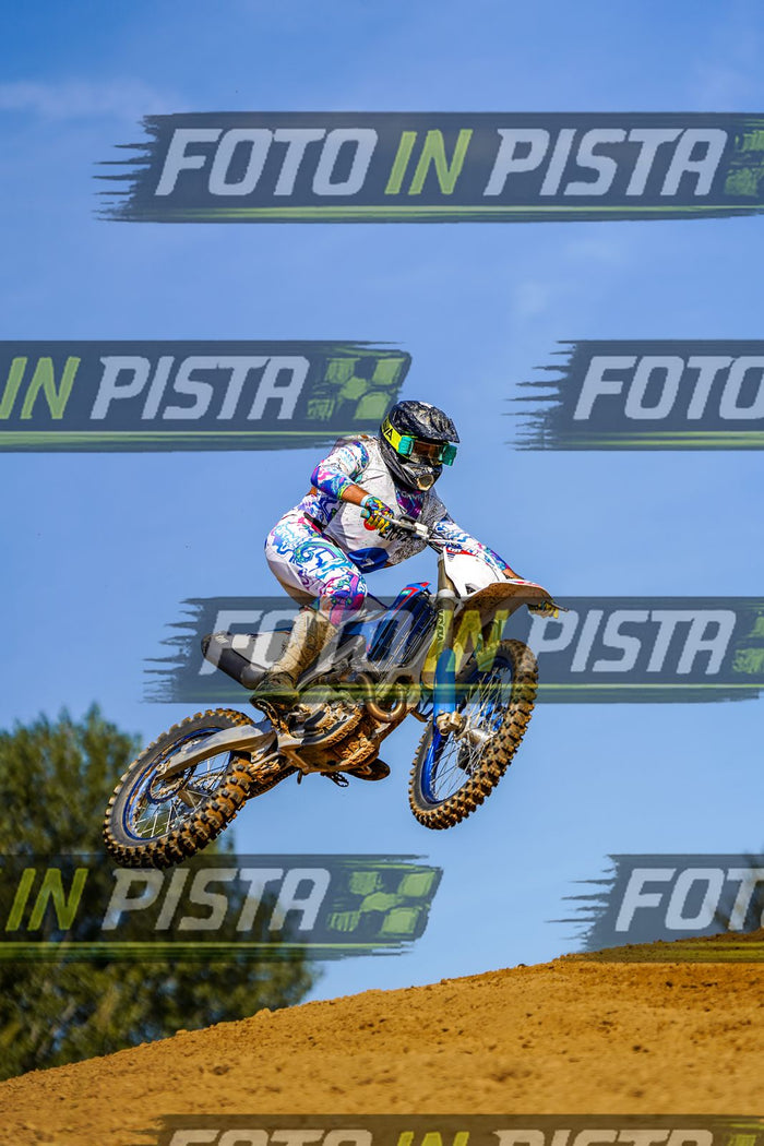 EICMA 20-09 15:00-16:00 · DOS04948