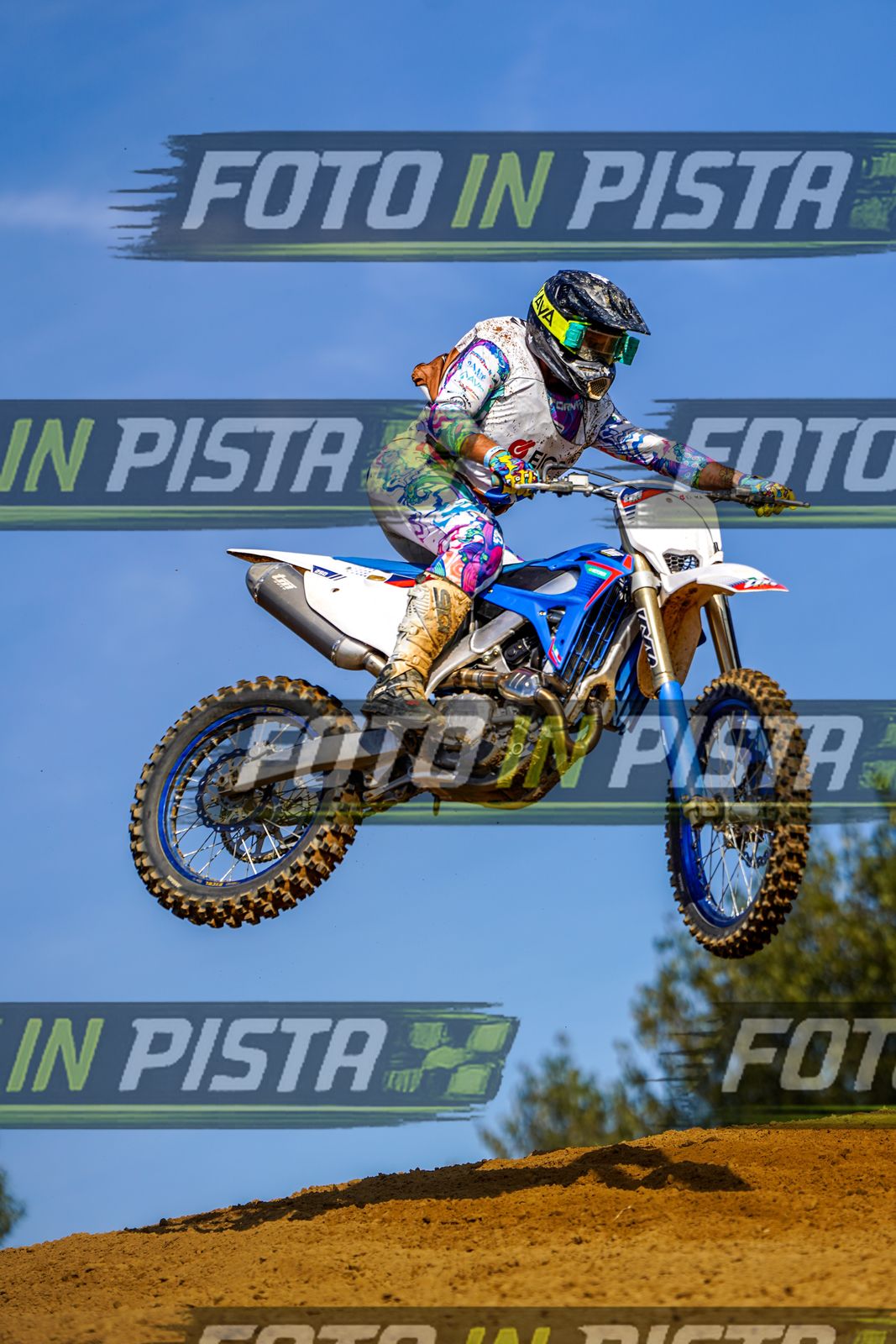 EICMA 20-09 15:00-16:00 · DOS04950