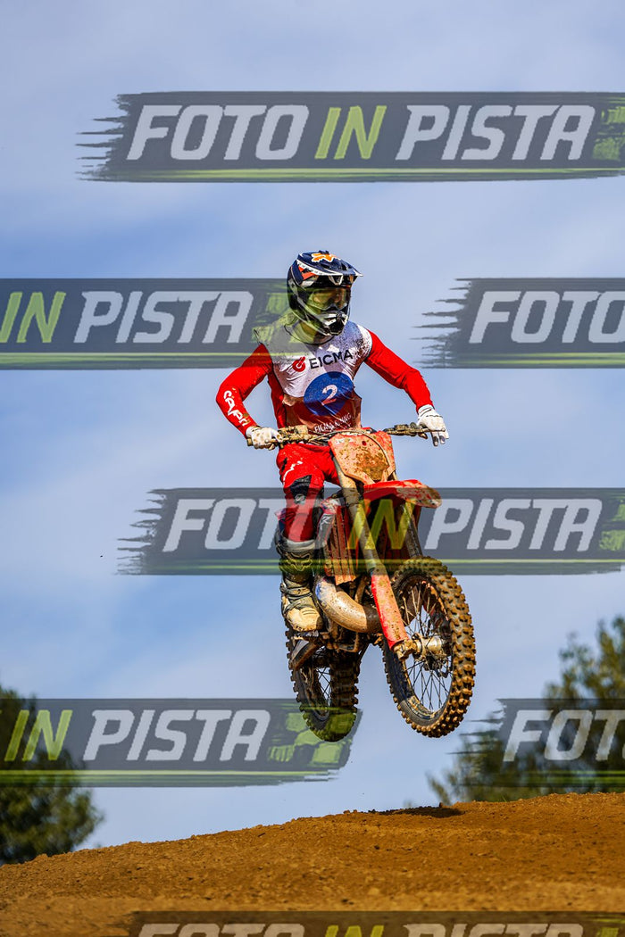 EICMA 20-09 16:00-17:00 · DOS04995