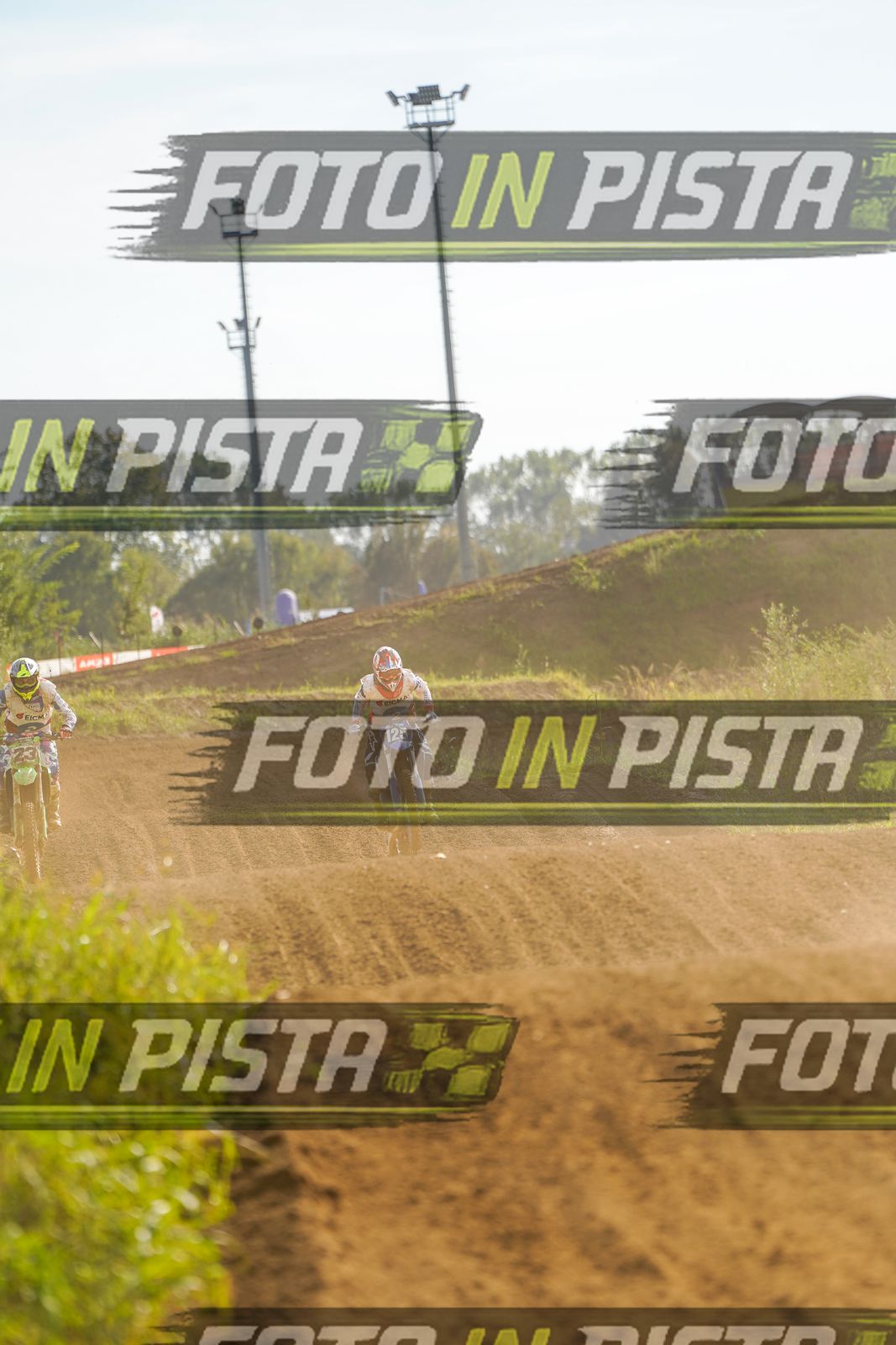 EICMA 20-09 16:00-17:00 · DOS05174