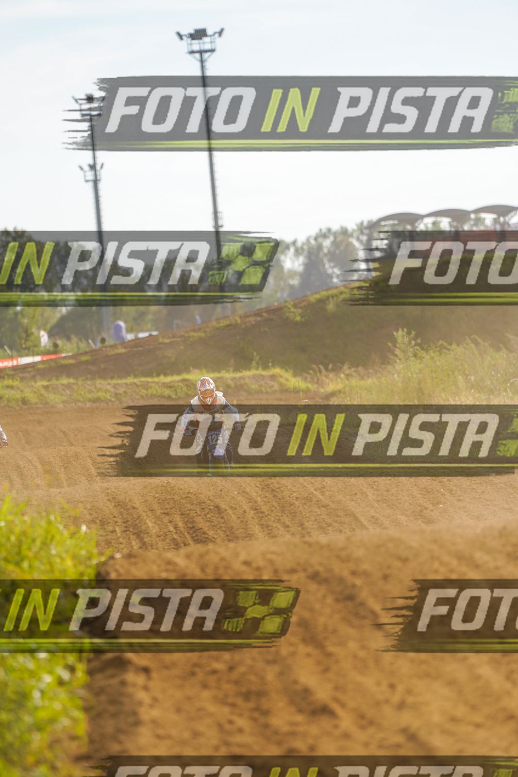 EICMA 20-09 16:00-17:00 · DOS05176