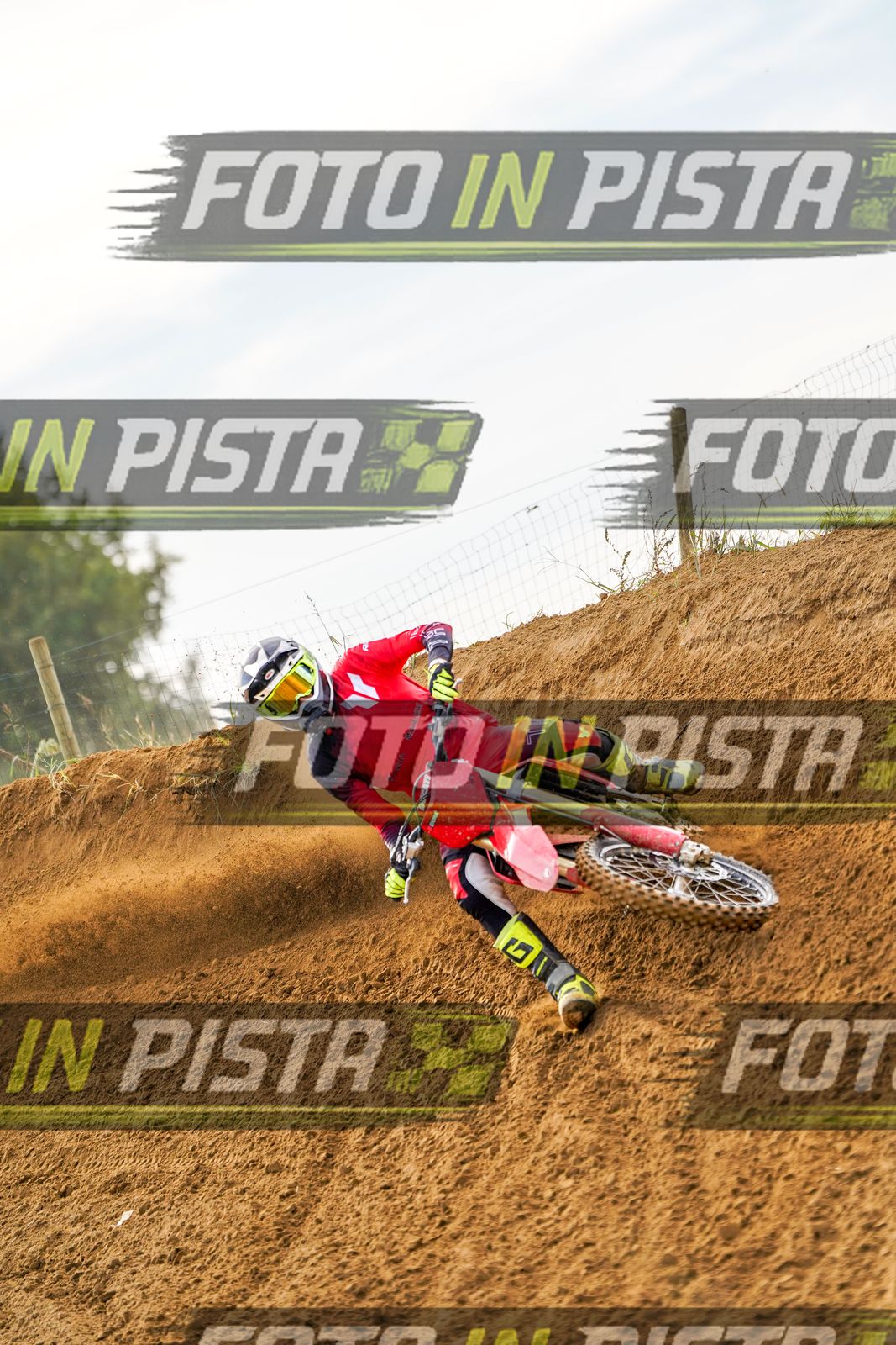 EICMA 20-09 17:00-18:00 · DOS05208