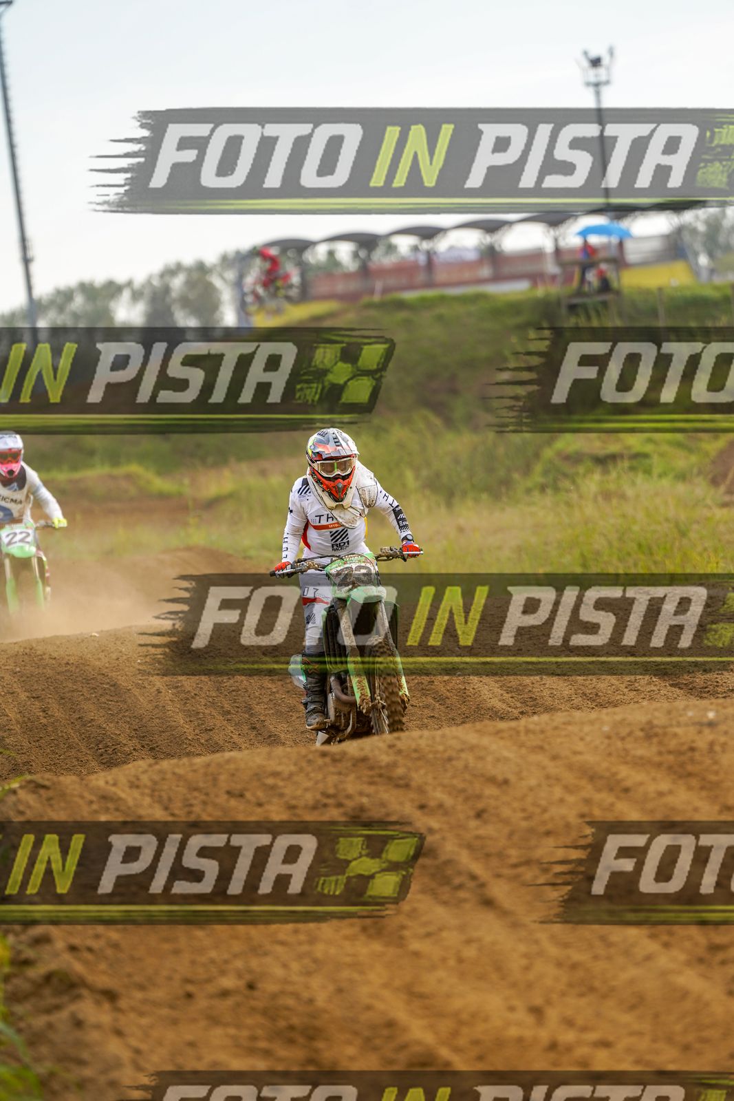 EICMA 20-09 17:00-18:00 · DOS05247