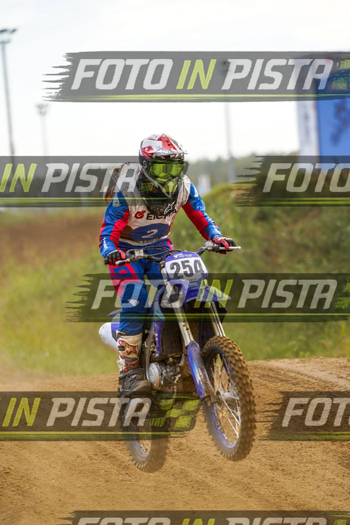 EICMA 20-09 17:00-18:00 · DOS05256