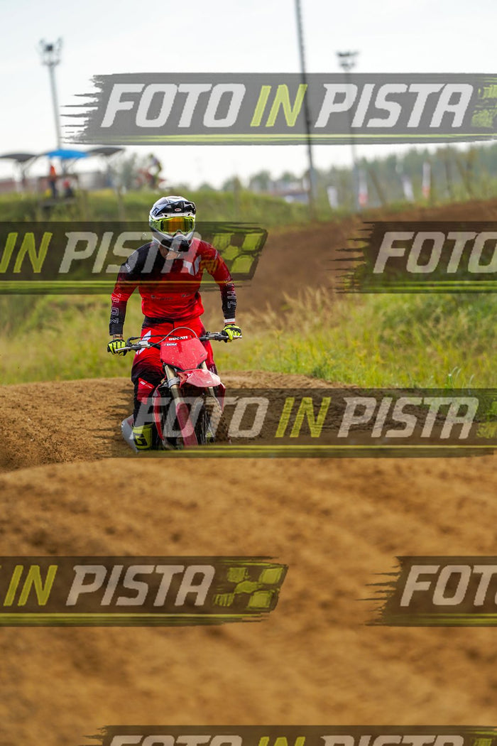EICMA 20-09 17:00-18:00 · DOS05265