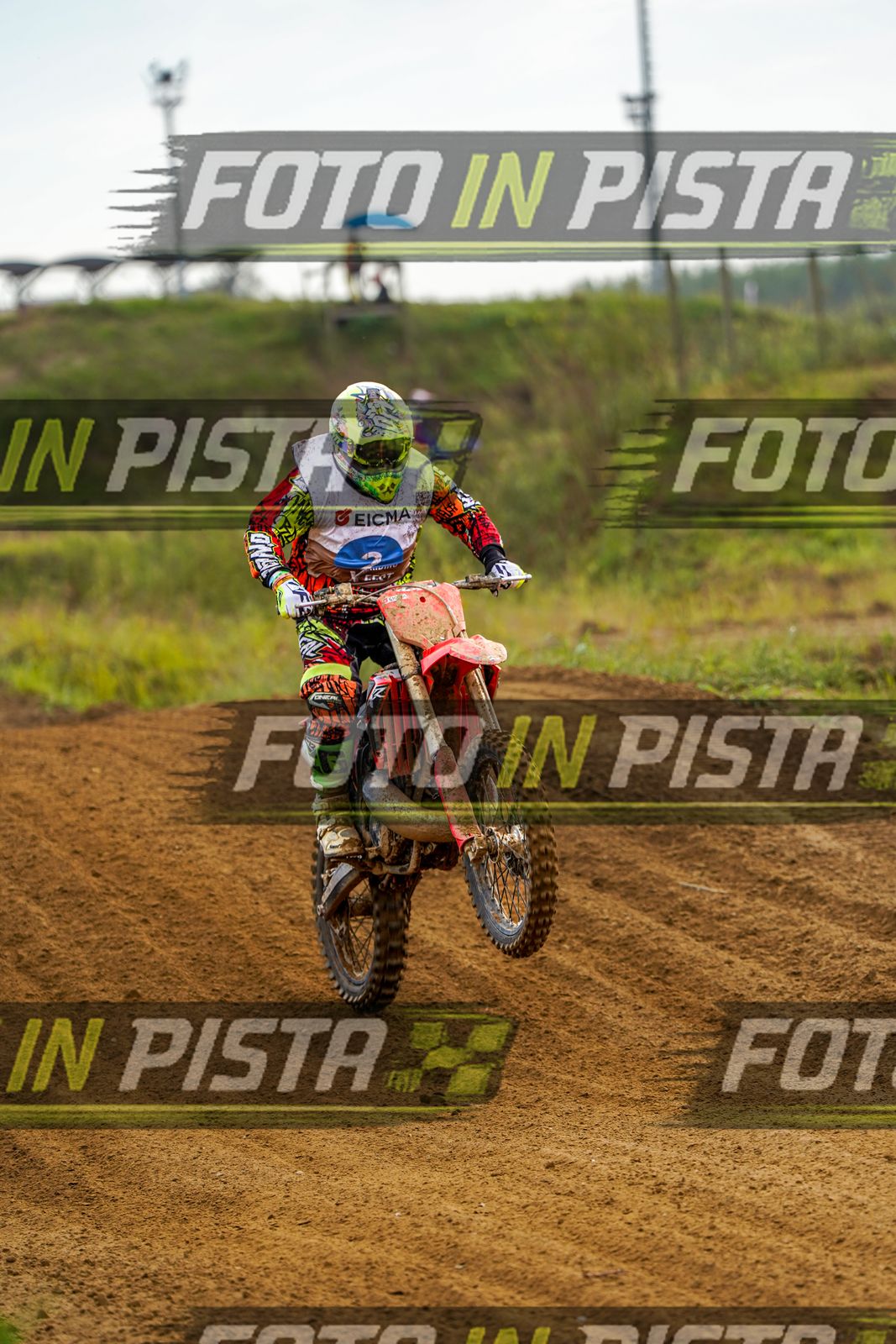 EICMA 20-09 17:00-18:00 · DOS05275
