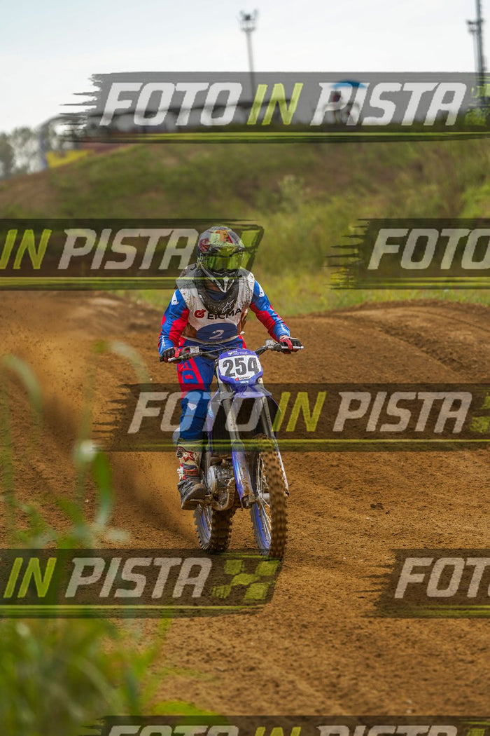 EICMA 20-09 17:00-18:00 · DOS05285