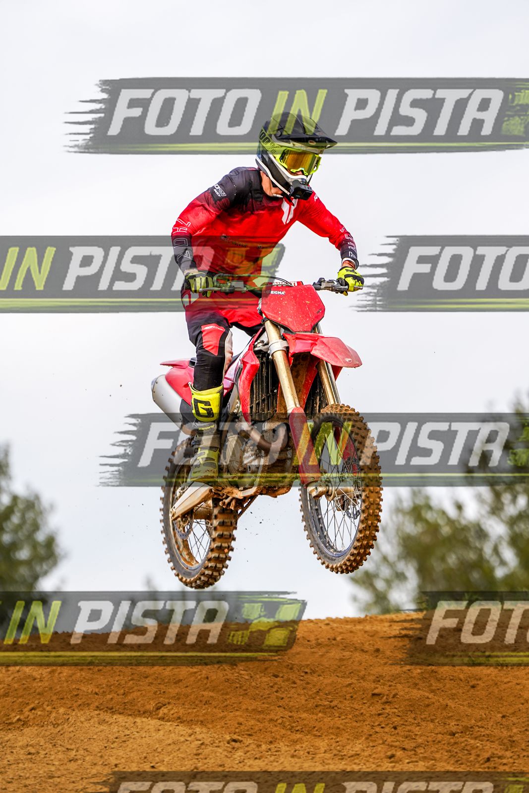 EICMA 20-09 17:00-18:00 · DOS05289