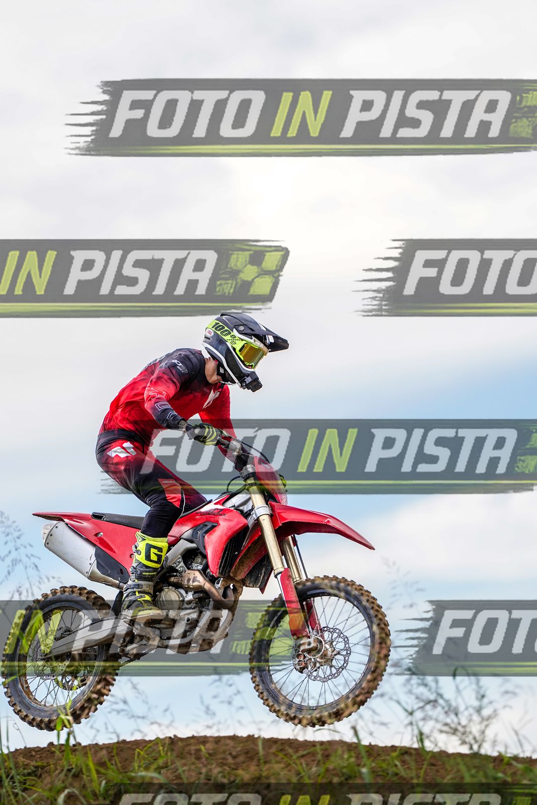 EICMA 20-09 17:00-18:00 · DOS05294