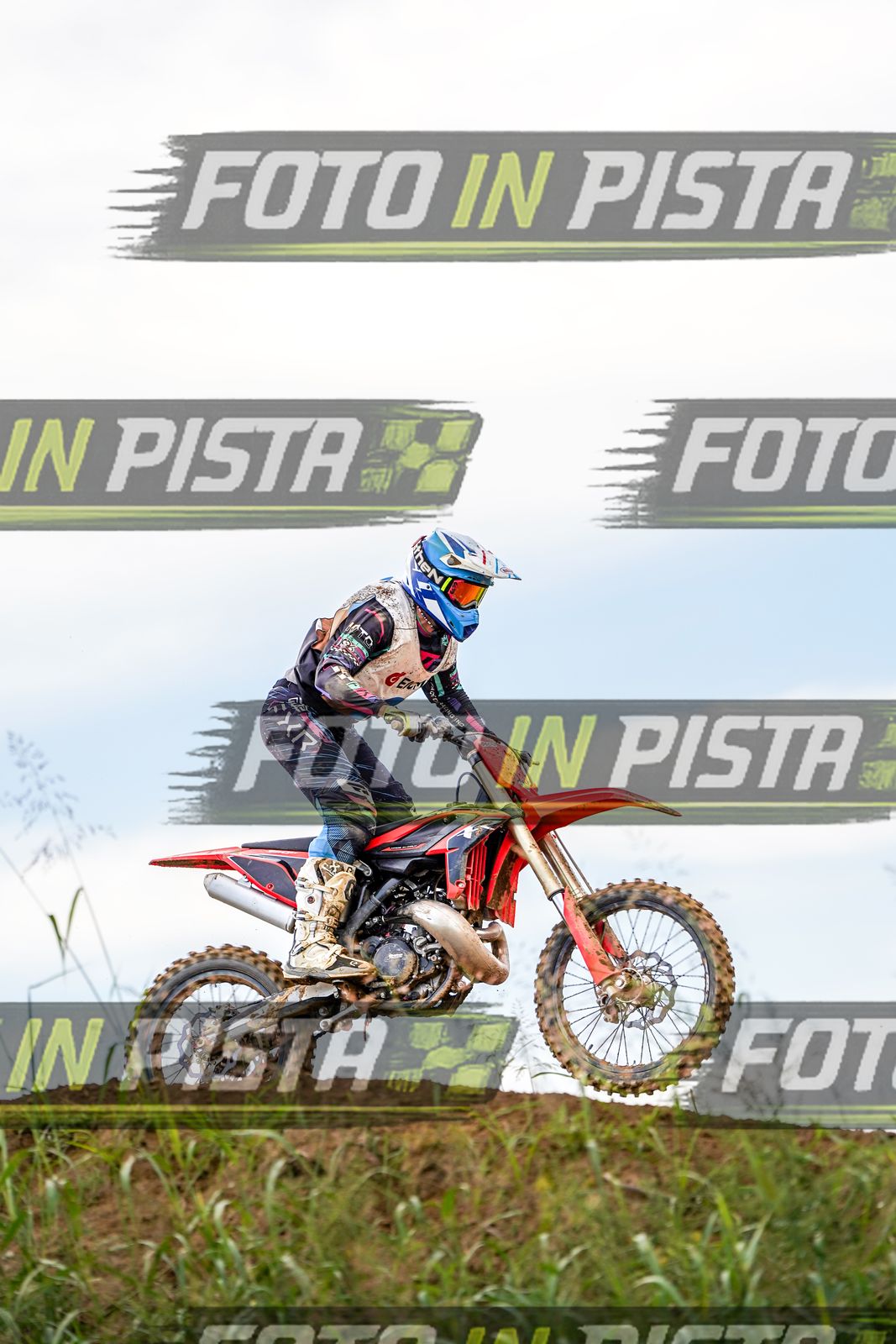 EICMA 20-09 17:00-18:00 · DOS05315
