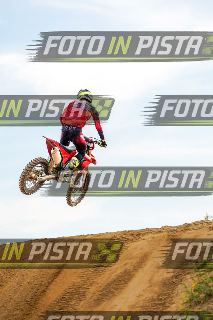 EICMA 20-09 17:00-18:00 · DOS05325