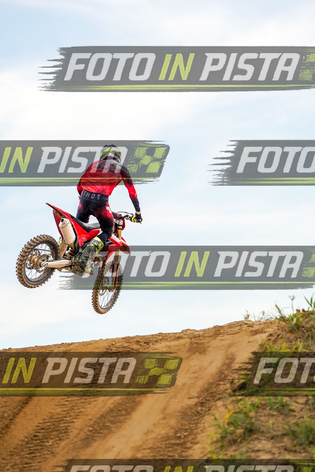 EICMA 20-09 17:00-18:00 · DOS05326