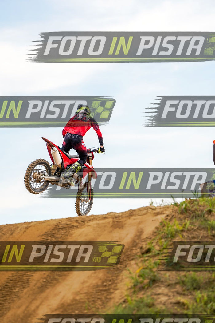 EICMA 20-09 17:00-18:00 · DOS05327