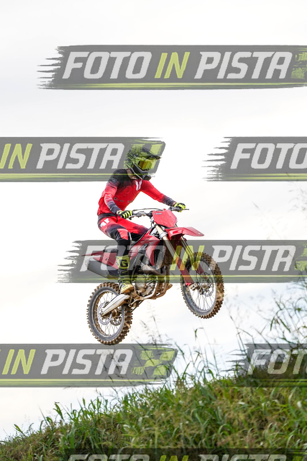 EICMA 20-09 17:00-18:00 · DOS05330