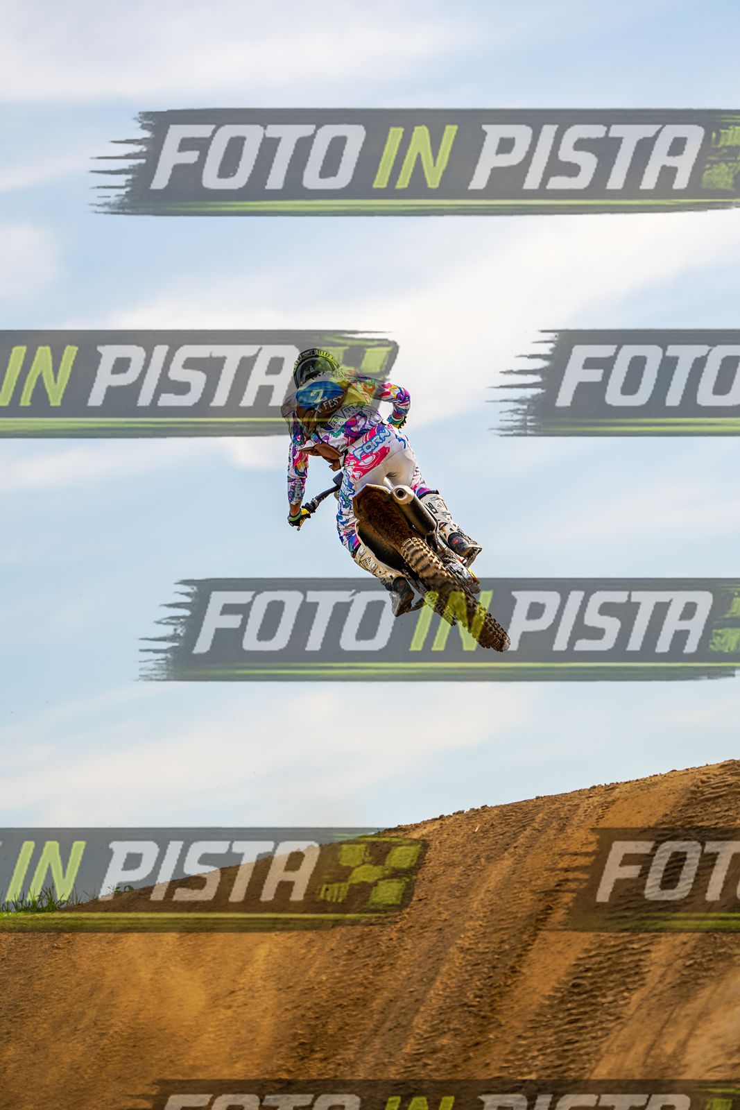 EICMA 20-09 17:00-18:00 · DOS05389