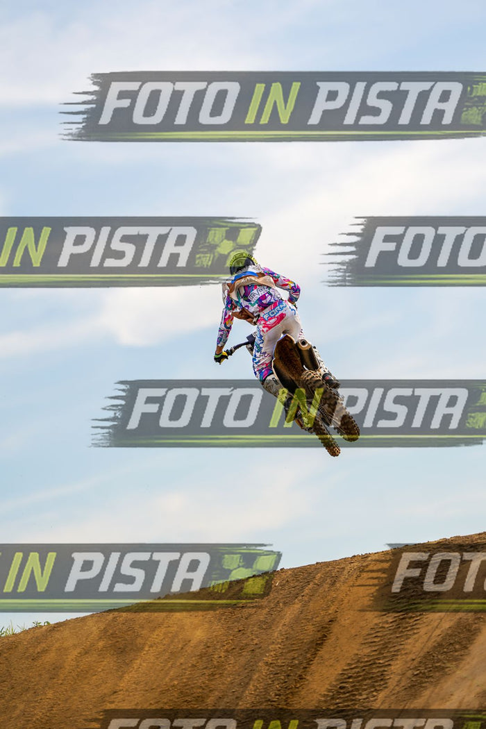 EICMA 20-09 17:00-18:00 · DOS05390