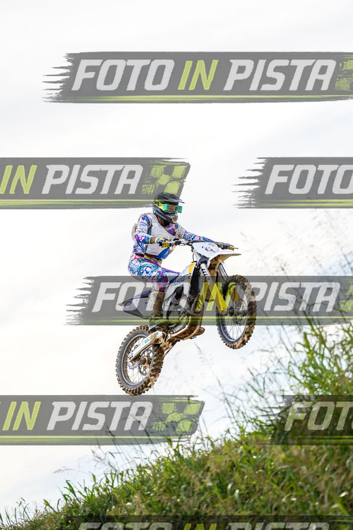 EICMA 20-09 17:00-18:00 · DOS05394