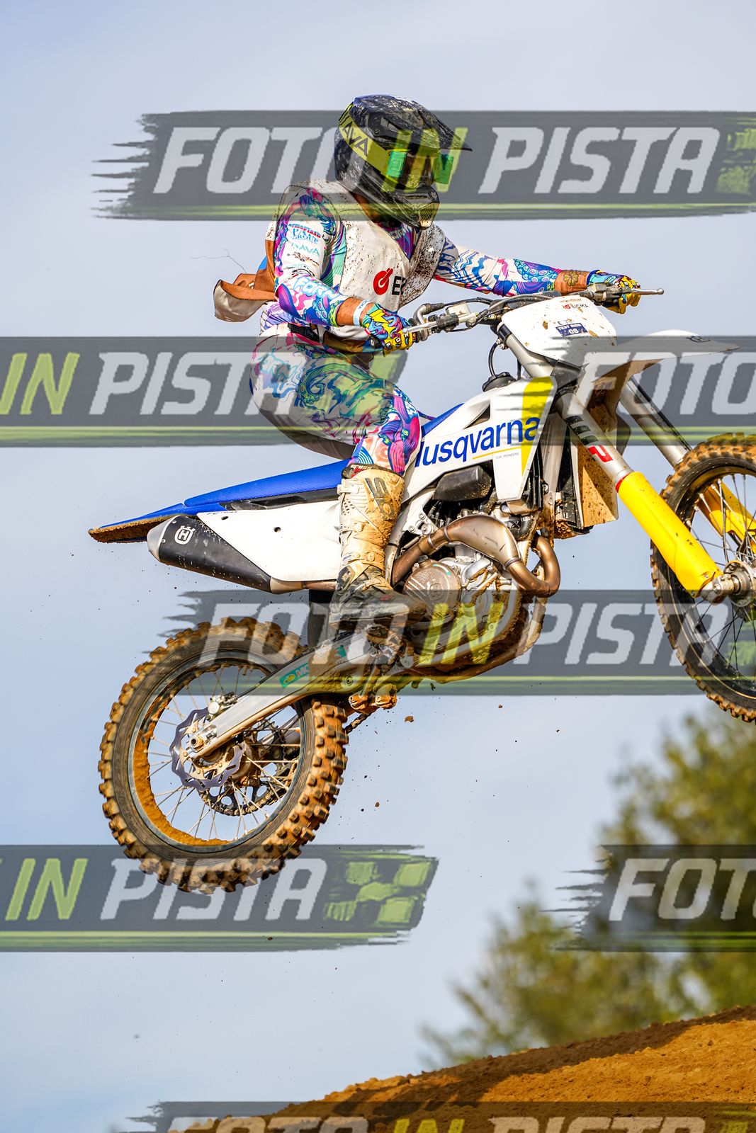 EICMA 20-09 17:00-18:00 · DOS05423