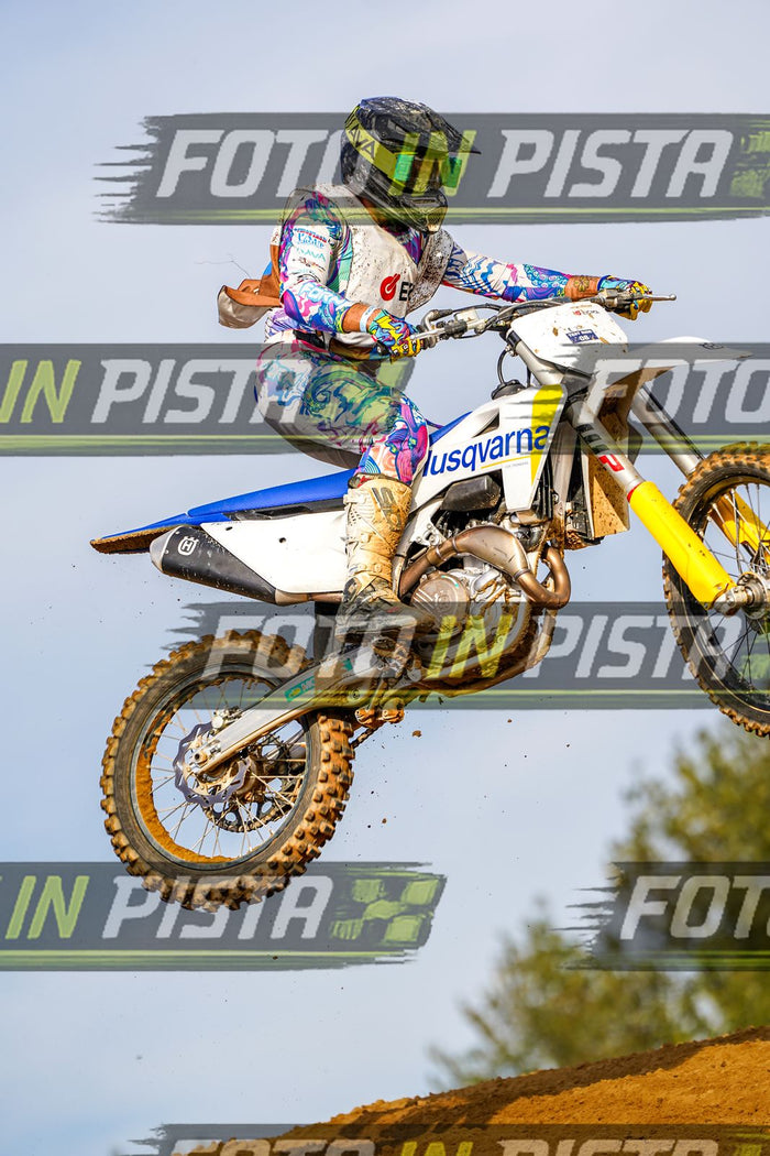 EICMA 20-09 17:00-18:00 · DOS05423