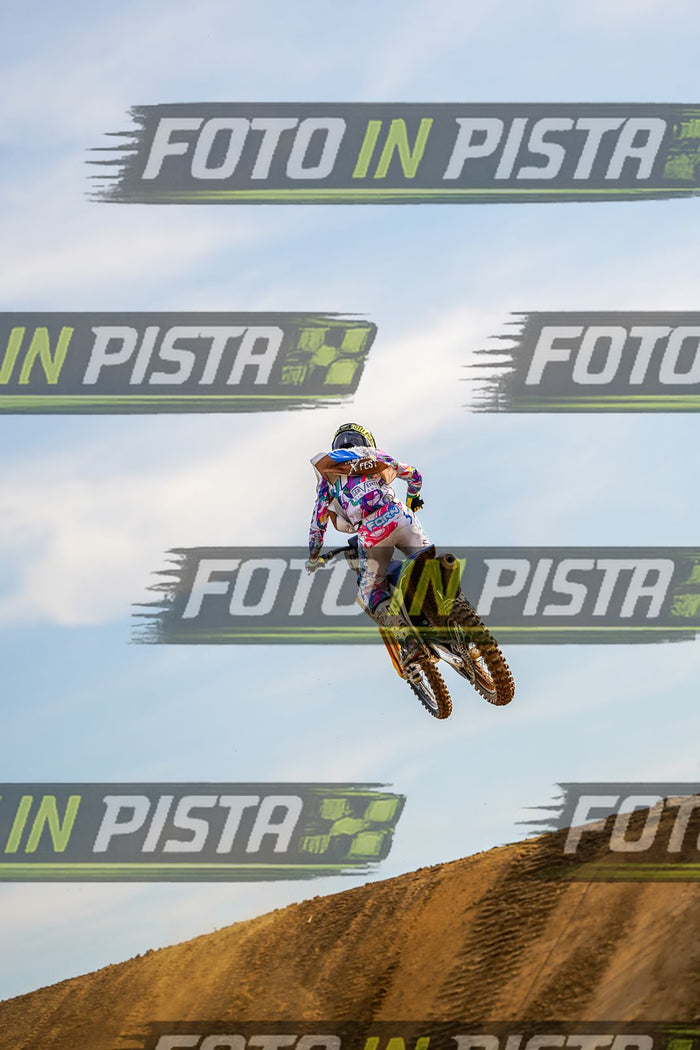 EICMA 20-09 17:00-18:00 · DOS05426