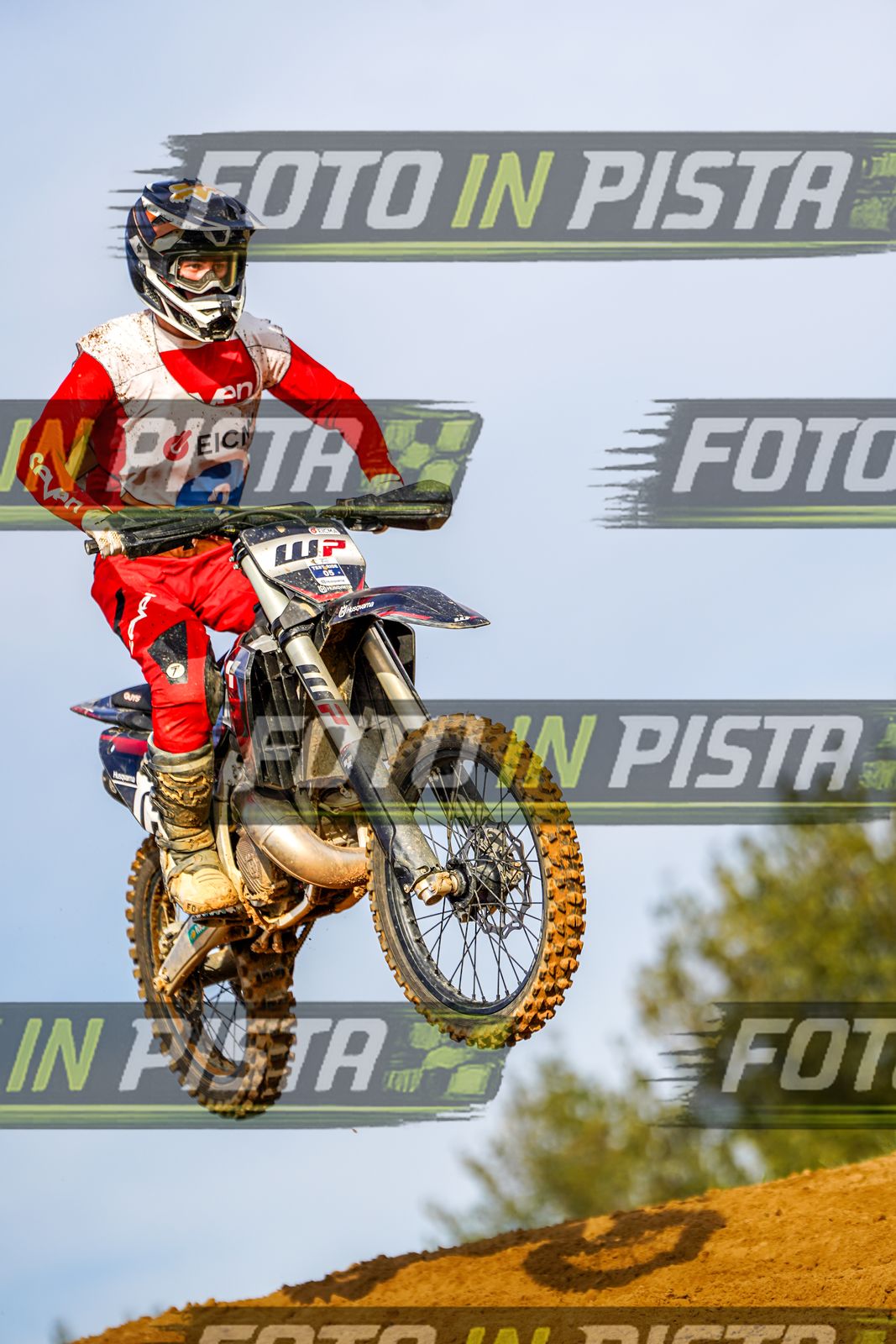 EICMA 20-09 17:00-18:00 · DOS05437