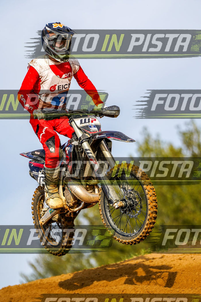 EICMA 20-09 17:00-18:00 · DOS05438