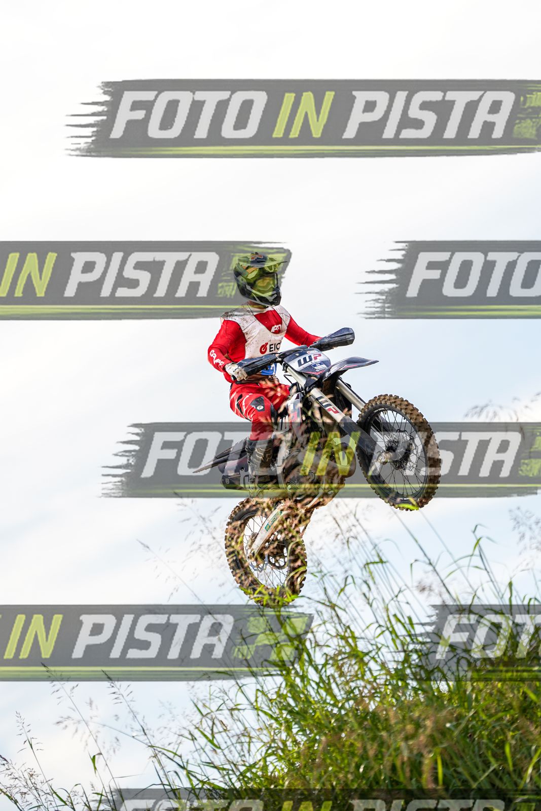 EICMA 20-09 17:00-18:00 · DOS05446