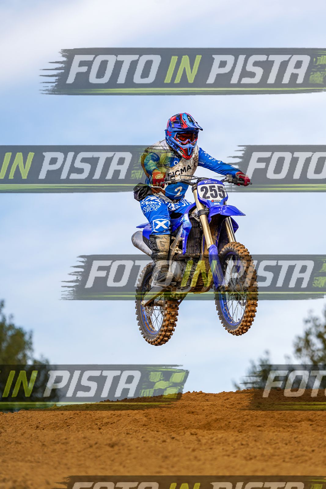 EICMA 20-09 17:00-18:00 · DOS05454