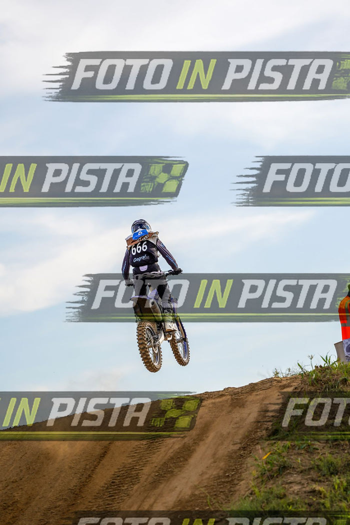 EICMA 20-09 17:00-18:00 · DOS05464