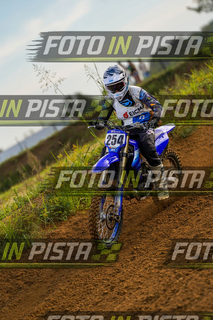 EICMA 20-09 17:00-18:00 · DOS05483