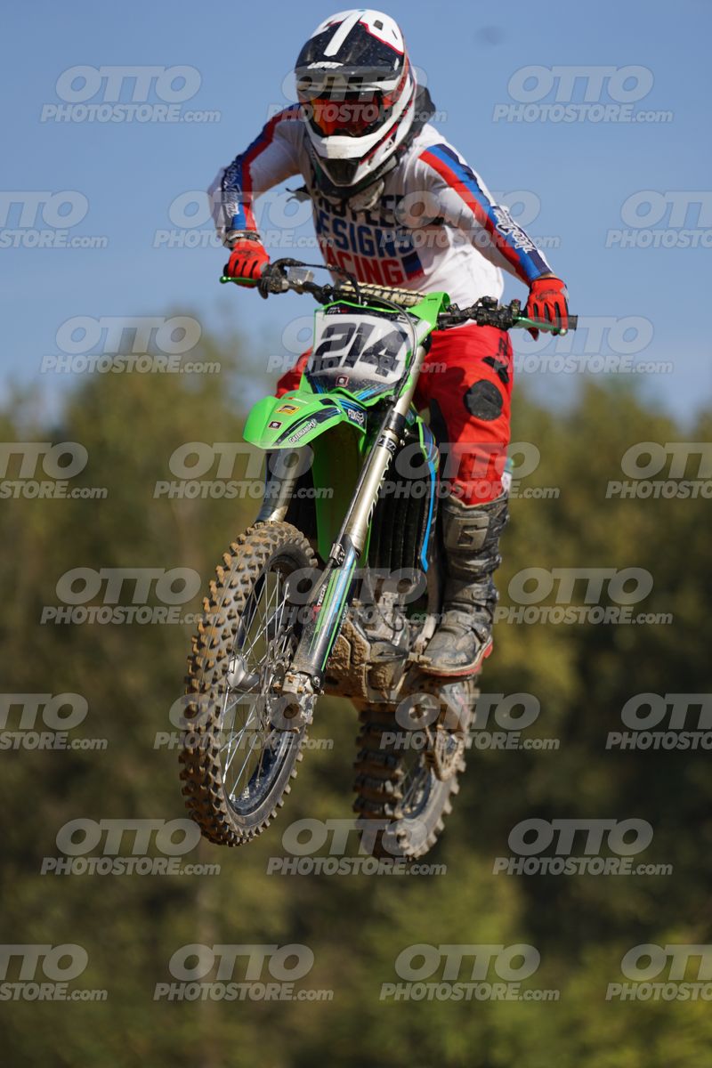 241 KAWASAKI · DOS05654