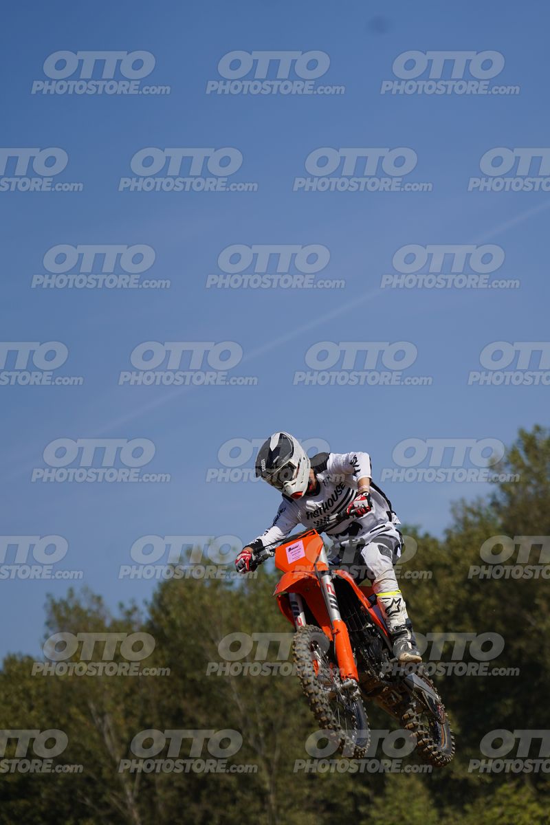 00 KTM · DOS06180