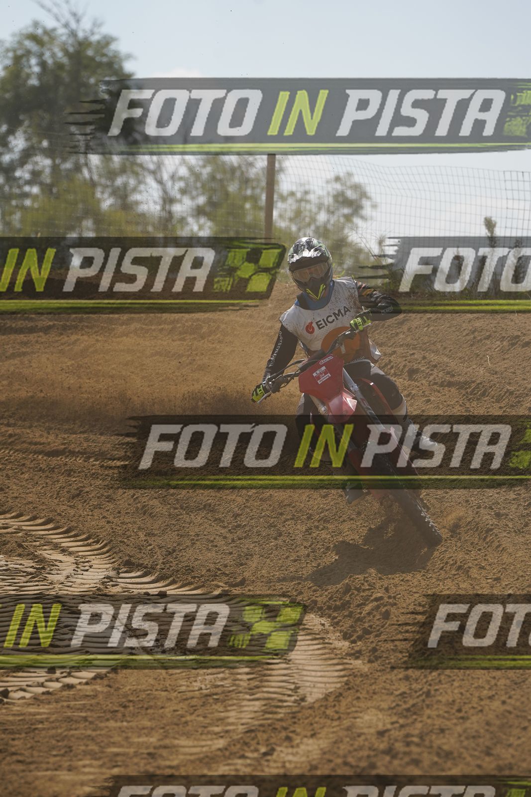 EICMA 19-09 14:00-15:00 · DOS08783