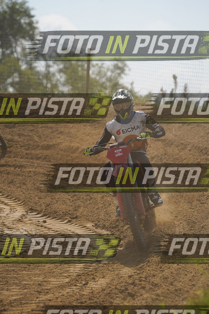 EICMA 19-09 14:00-15:00 · DOS08786