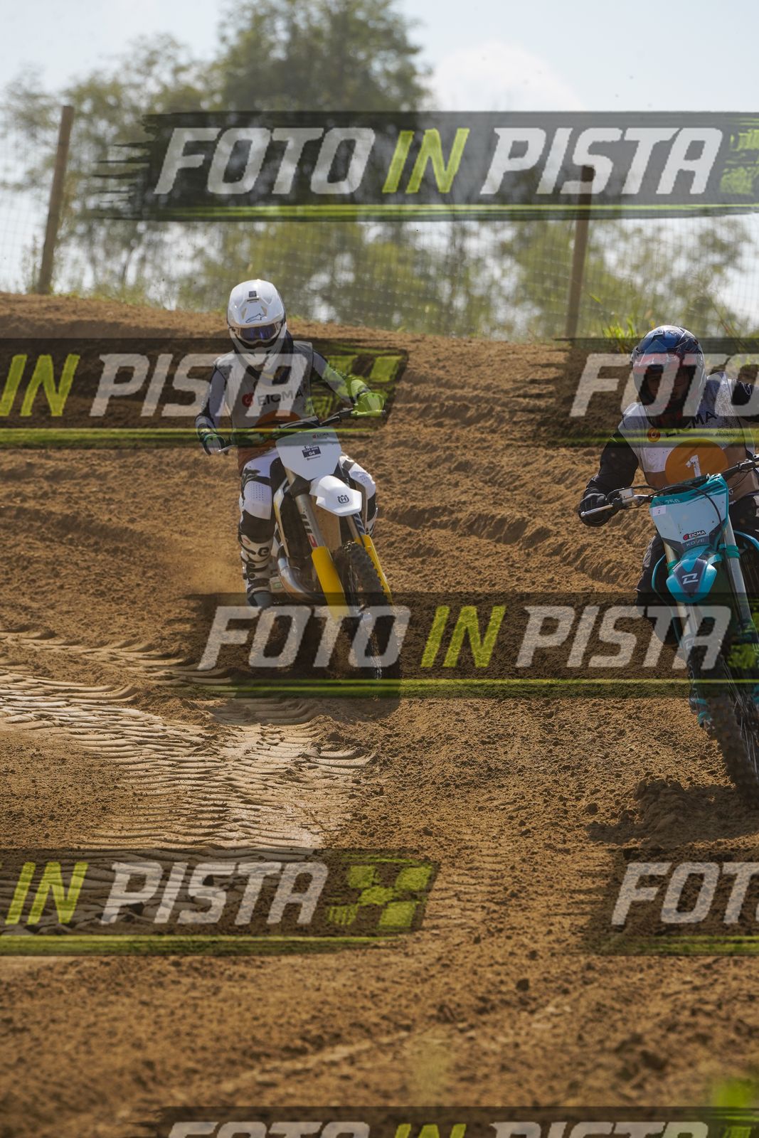 EICMA 19-09 14:00-15:00 · DOS08803