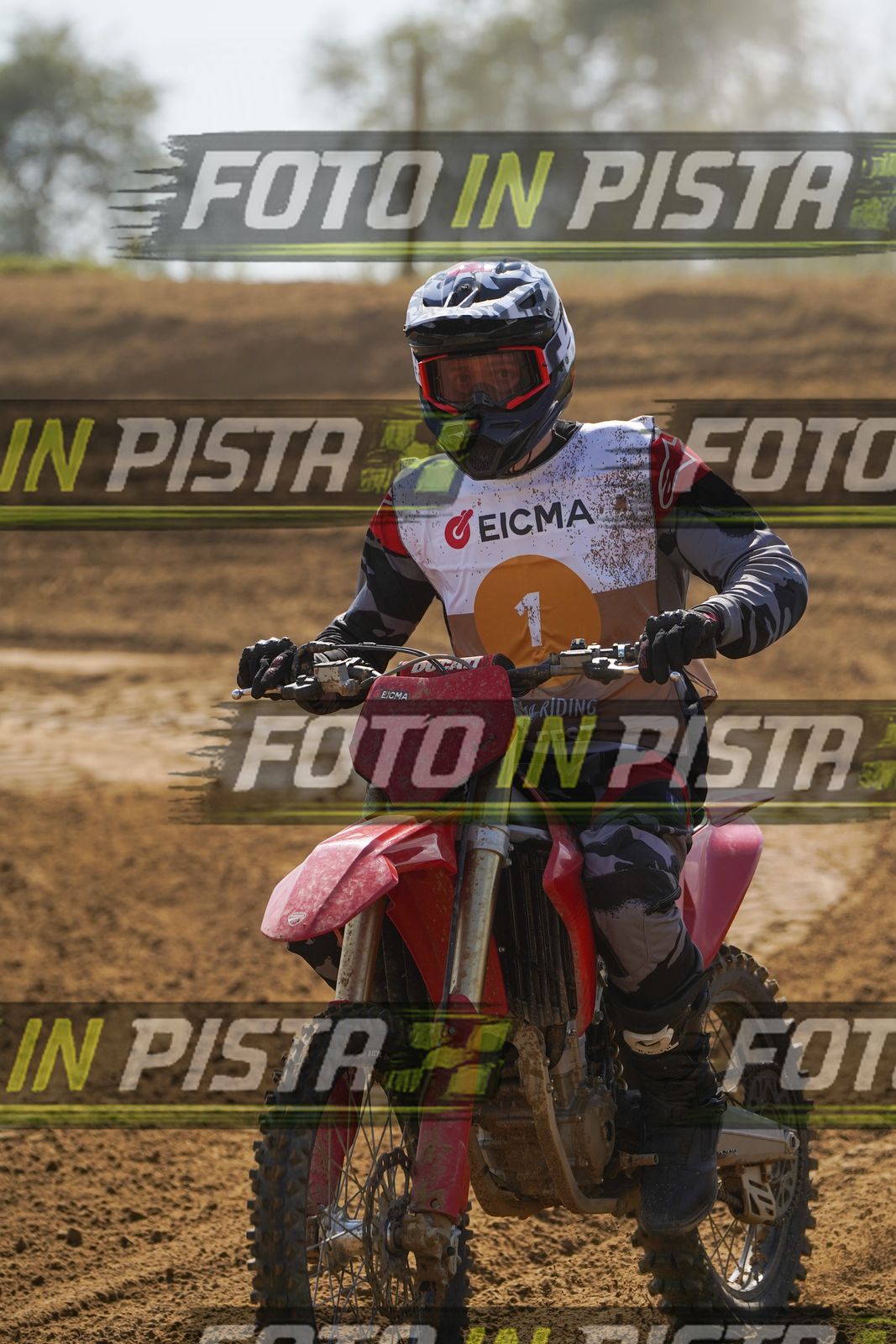 EICMA 19-09 14:00-15:00 · DOS08812