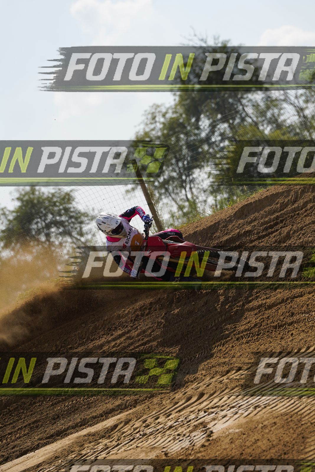 EICMA 19-09 14:00-15:00 · DOS08821