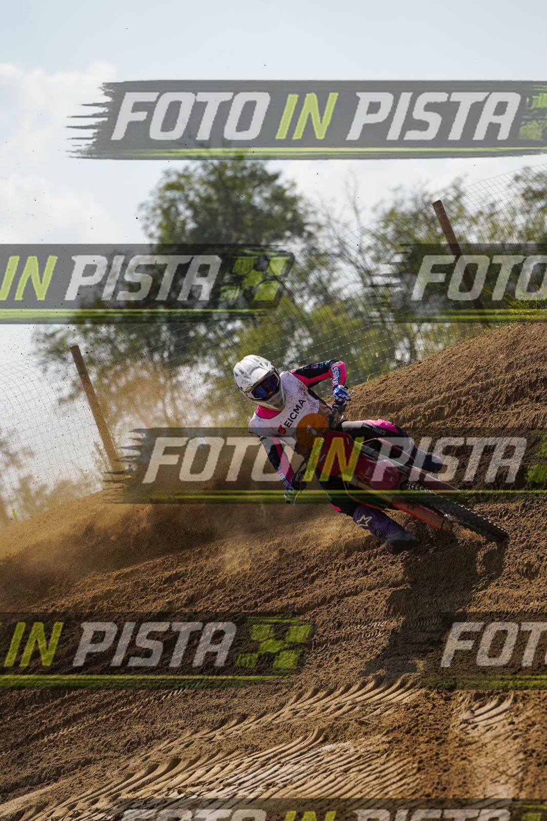 EICMA 19-09 14:00-15:00 · DOS08824