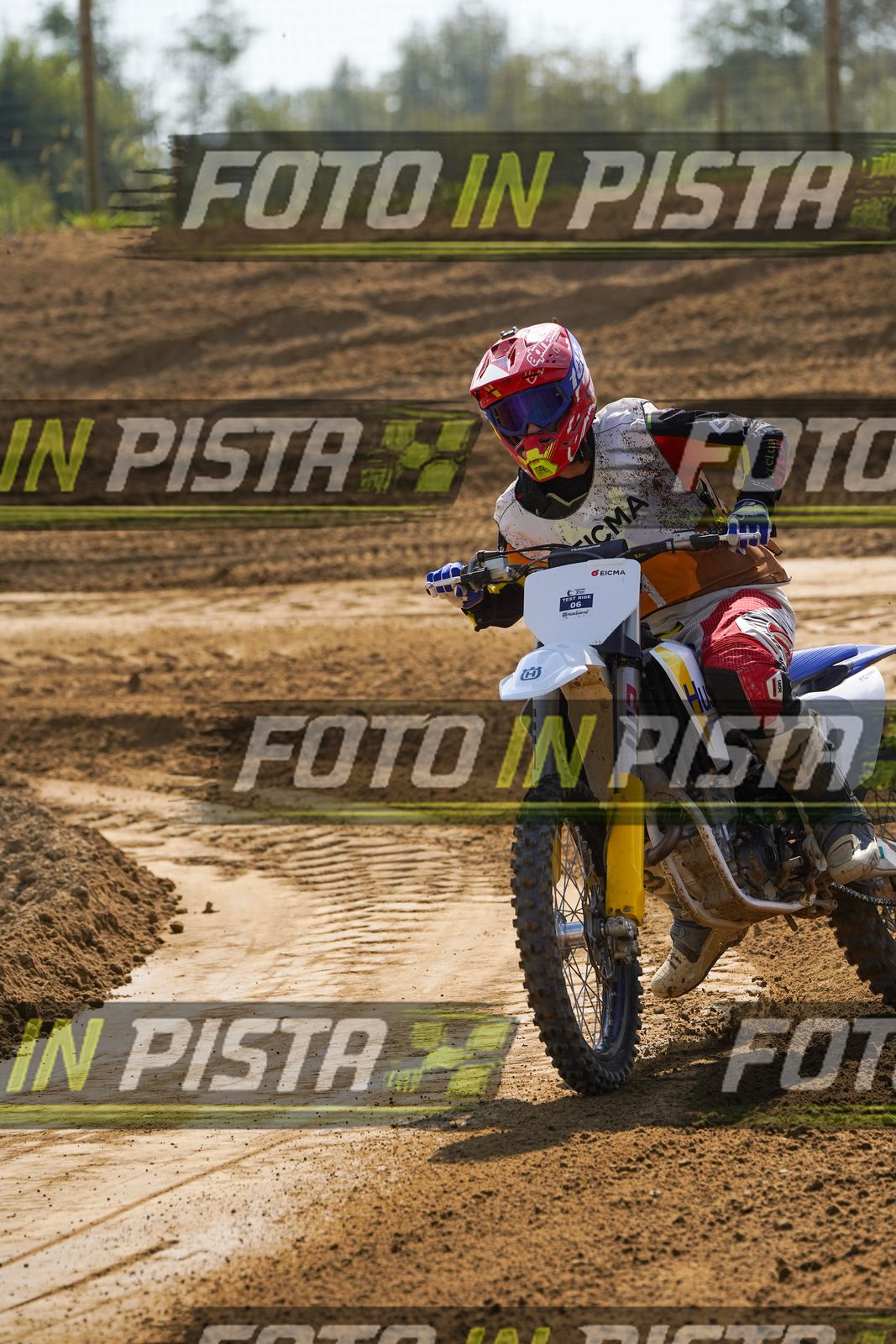 EICMA 19-09 14:00-15:00 · DOS08874