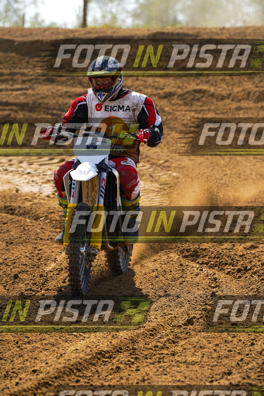 EICMA 19-09 14:00-15:00 · DOS08890